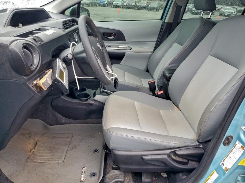 Photo 7 from auction – 2012 TOYOTA PRIUS C with VIN JTDKDTB39C1009039