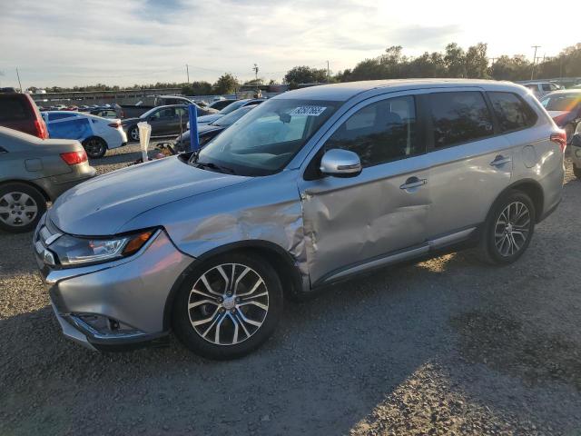 MITSUBISHI OUTLANDER 2016 with VIN JA4AD3A3XGZ017035 - Photo from auction