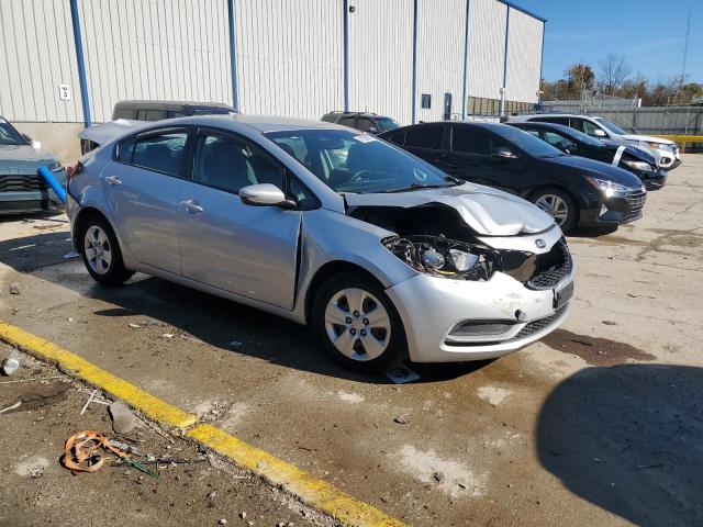 Photo 4 from auction – 2016 KIA FORTE LX with VIN KNAFK4A69G5549379