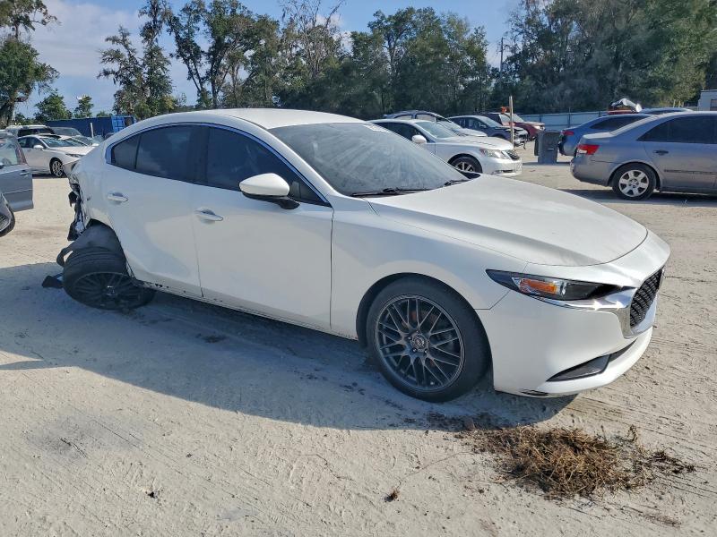 Photo 4 from auction – 2019 MAZDA 3 with VIN JM1BPBAM3K1118400