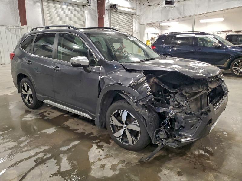 Photo 4 from auction – 2020 SUBARU FORESTER T with VIN JF2SKAXC0LH567146