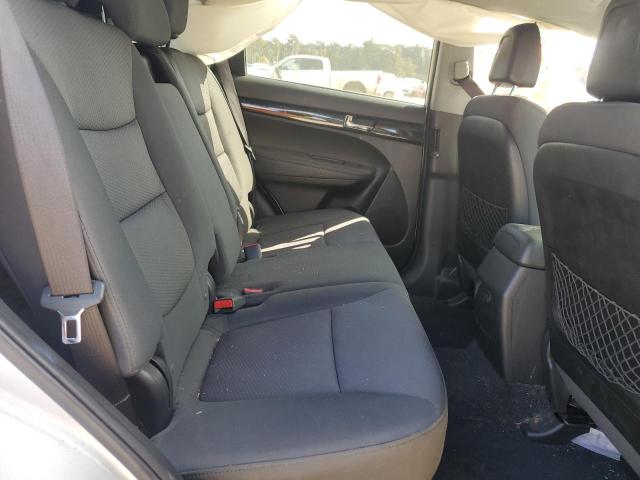 Photo 11 from auction – 2013 KIA SORENTO with VIN 5XYKT4A16DG346293