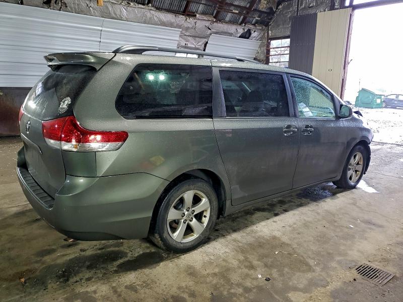 Photo 3 from auction – 2014 TOYOTA SIENNA LE with VIN 5TDKK3DC1ES463133