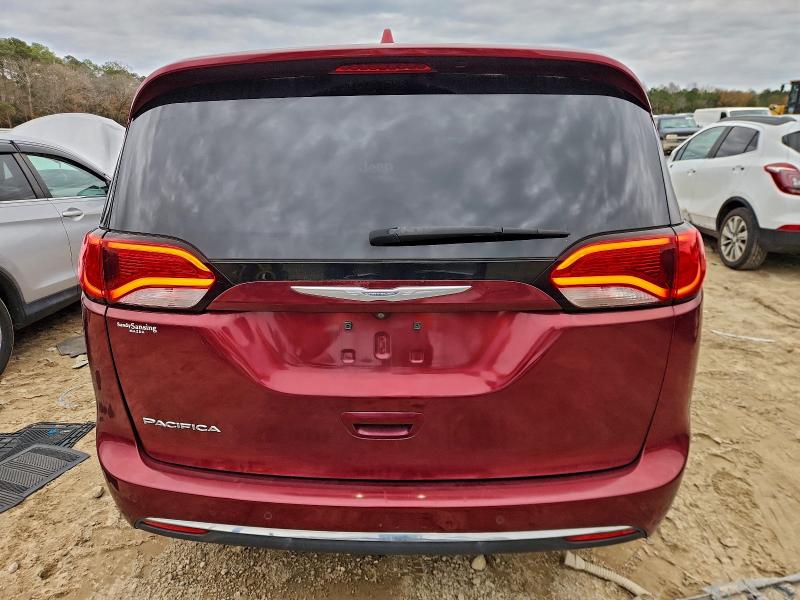Photo 6 from auction – 2017 CHRYSLER PACIFICA T with VIN 2C4RC1BG8HR621101
