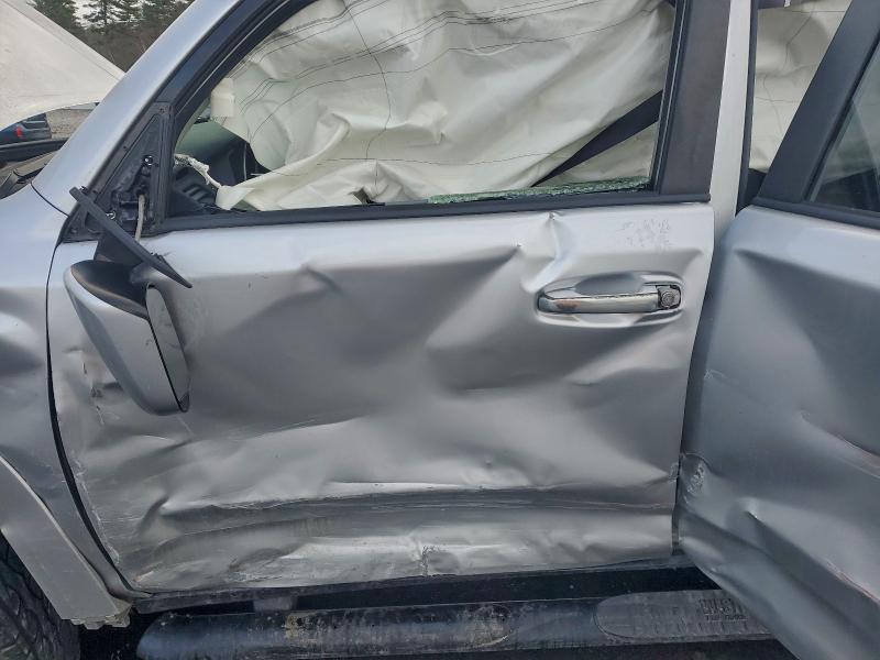 Photo 7 from auction – 2013 TOYOTA 4RUNNER SR with VIN JTEBU5JR7D5138890