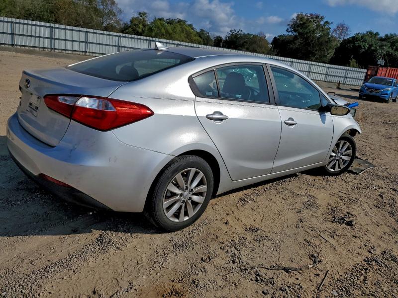 Photo 3 from auction – 2014 KIA FORTE LX with VIN KNAFX4A63E5125307
