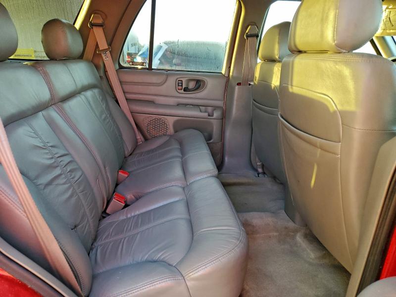 Photo 11 from auction – 2002 CHEVROLET BLAZER with VIN 1GNDT13W22K205977