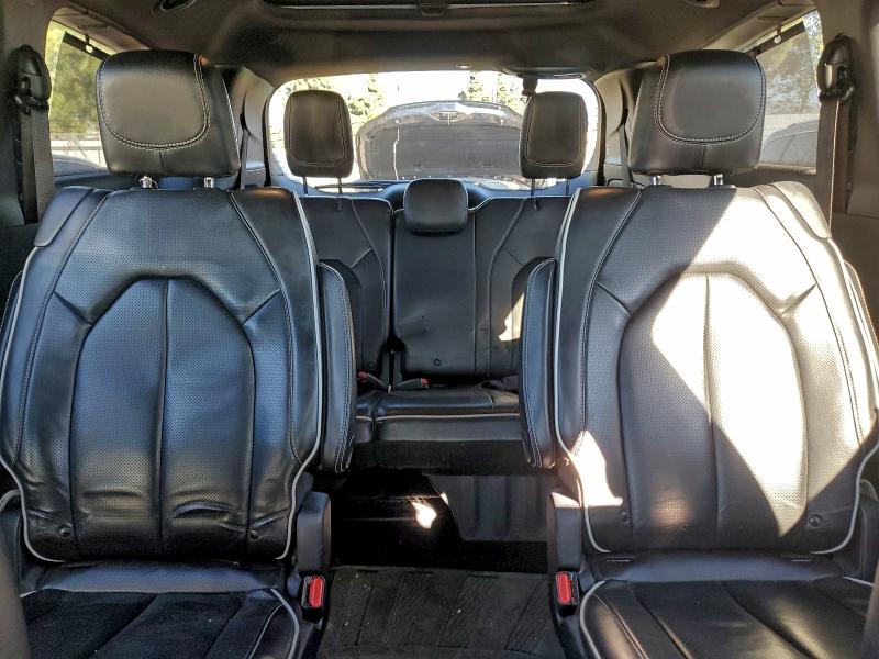 Photo 10 from auction – 2020 CHRYSLER PACIFICA L with VIN 2C4RC1GG1LR126403