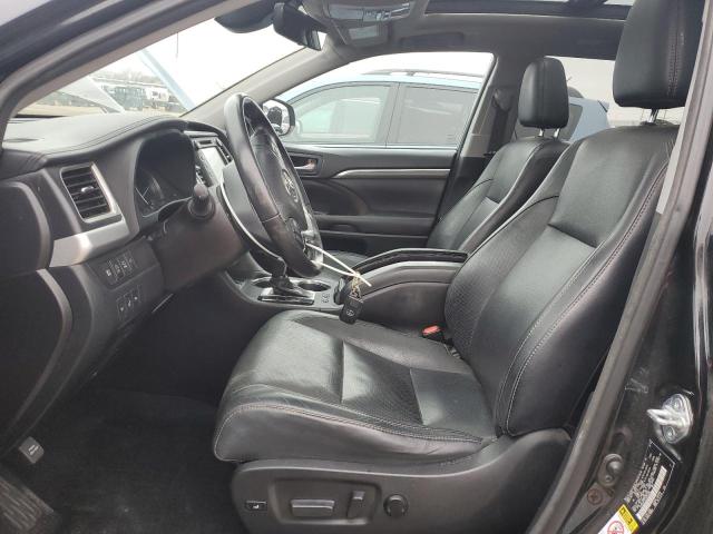 Photo 7 from auction – 2017 TOYOTA HIGHLANDER with VIN 5TDDZRFH7HS367608