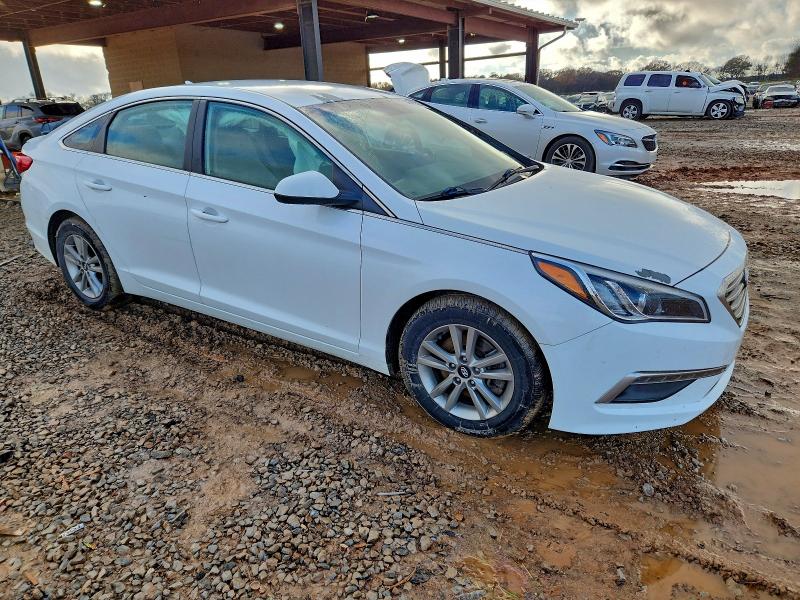 Photo 4 from auction – 2015 HYUNDAI SONATA SE with VIN 5NPE24AF7FH008442