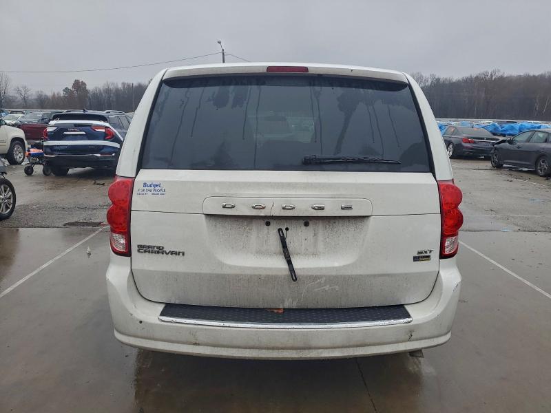 Photo 6 from auction – 2014 DODGE GRAND CARA with VIN 2C4RDGCG1ER347699