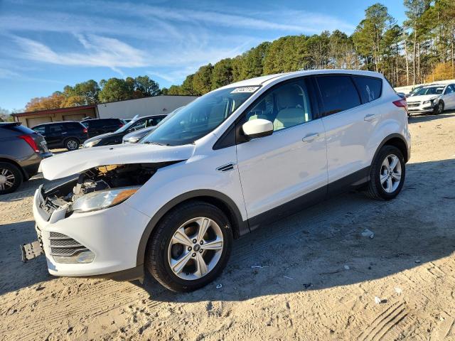 FORD ESCAPE SE 2015 z numerem VIN 1FMCU0G73FUC21335 - Zdjęcie z aukcji