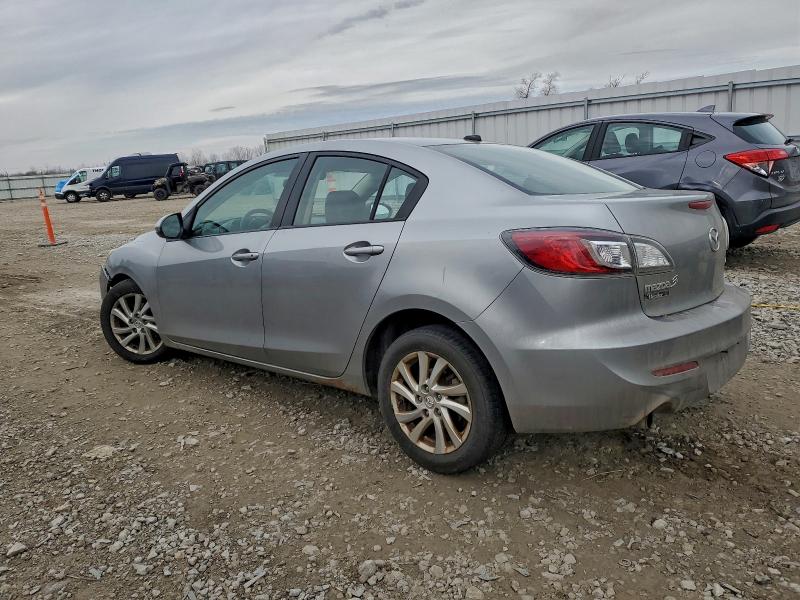 Photo 2 from auction – 2012 MAZDA 3 I with VIN JM1BL1W7XC1597666