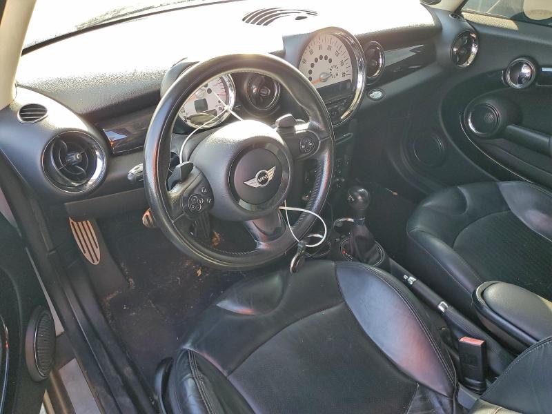 Photo 8 from auction – 2011 MINI COOPER S with VIN WMWSV3C53BTY14581