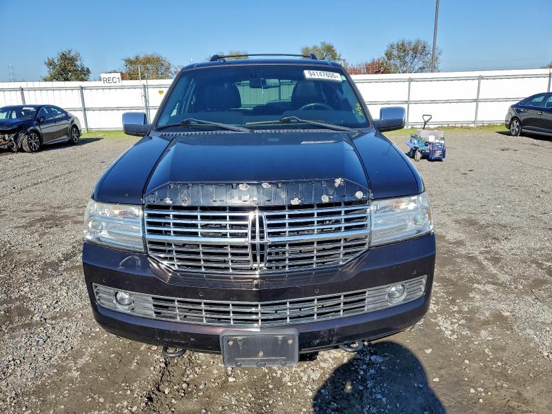 Photo 5 from auction – 2013 LINCOLN NAVIGATOR with VIN 5LMJJ3H53DEL05982