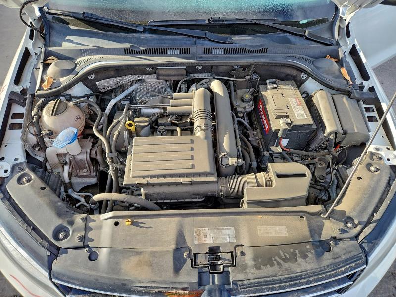 Photo 11 from auction – 2017 VOLKSWAGEN JETTA S with VIN 3VW2B7AJ5HM265425