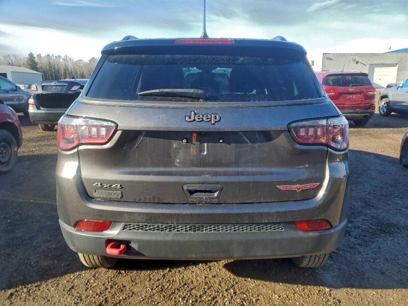 Photo 6 from auction – 2018 JEEP COMPASS TR with VIN 3C4NJDDB1JT493584