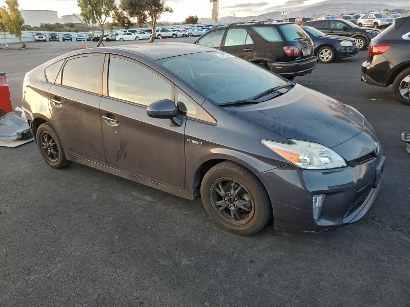 Photo 4 from auction – 2015 TOYOTA PRIUS with VIN JTDKN3DU5F0412996