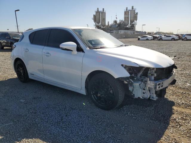 Photo 4 from auction – 2014 LEXUS CT 200 with VIN JTHKD5BH4E2194121