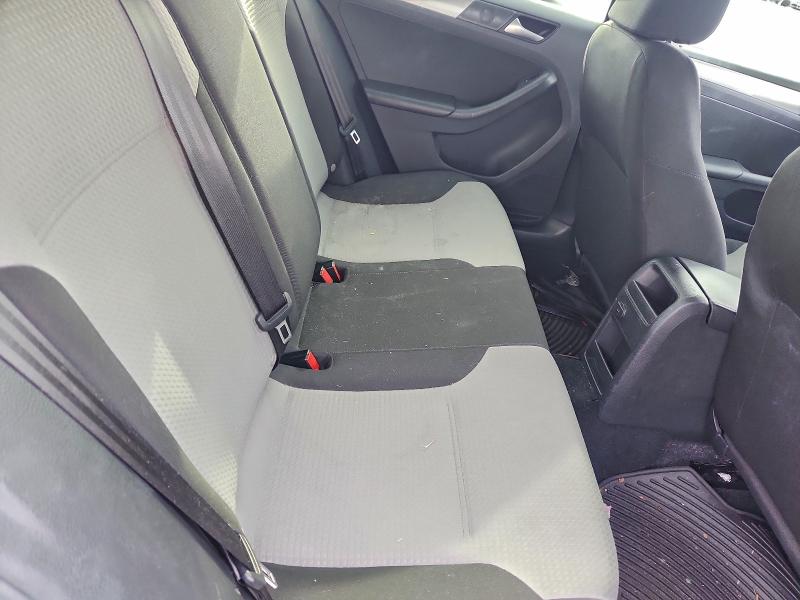 Photo 10 from auction – 2017 VOLKSWAGEN JETTA S with VIN 3VW167AJ0HM286974
