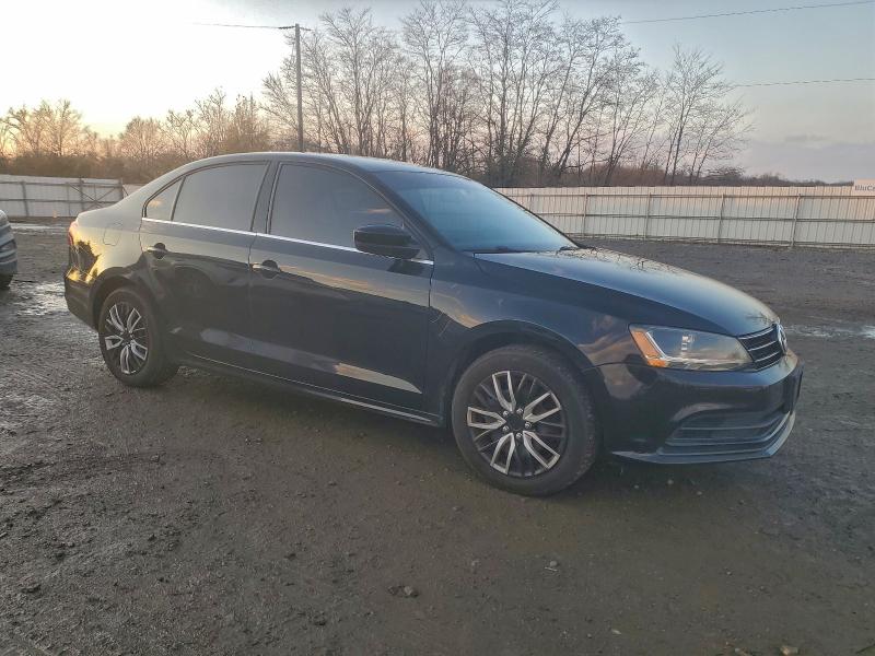 Photo 4 from auction – 2017 VOLKSWAGEN JETTA S with VIN 3VW2B7AJ0HM268877
