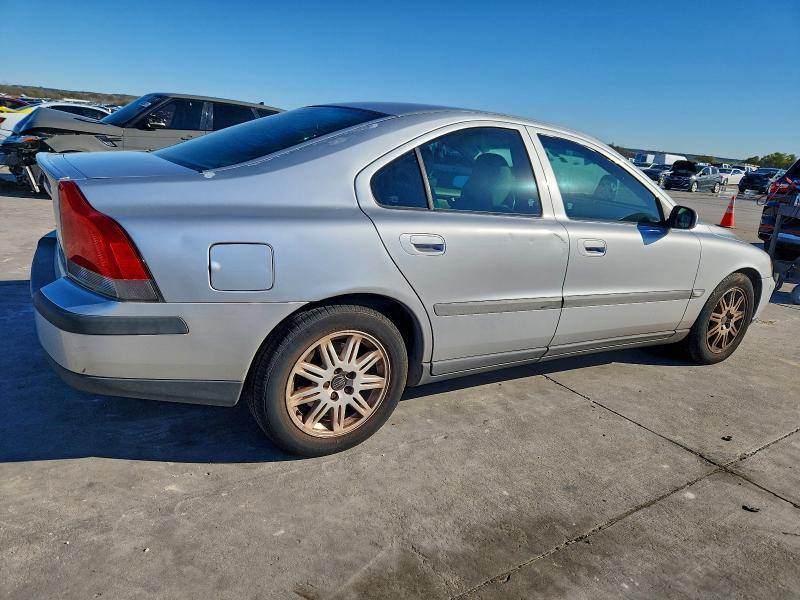 Photo 3 from auction – 2004 VOLVO S60 with VIN YV1RS61T742375532