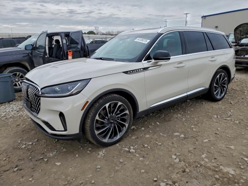 LINCOLN AVIATOR RE 2025 with VIN 5LM5J7XC5SGL14788 - Photo from auction