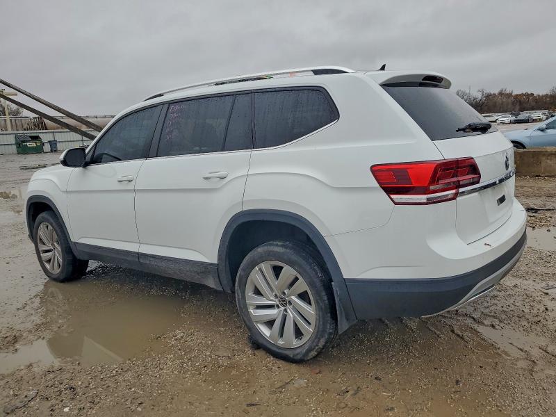 Photo 2 from auction – 2018 VOLKSWAGEN ATLAS with VIN 1V2HR2CA0JC511392