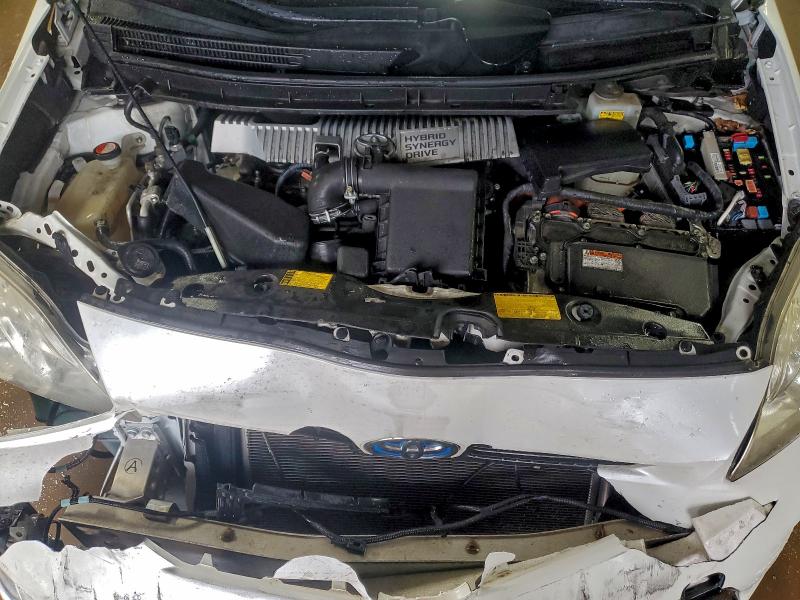 Photo 11 from auction – 2014 TOYOTA PRIUS with VIN JTDKN3DU4E0375759