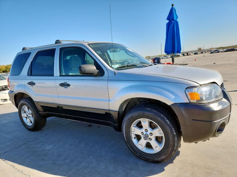 Photo 4 from auction – 2006 FORD ESCAPE XLT with VIN 1FMYU93166KD17905