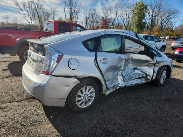 صورة رقم 3 من المزاد - 2015 TOYOTA PRIUS PLUG مع VIN JTDKN3DP9F3065990