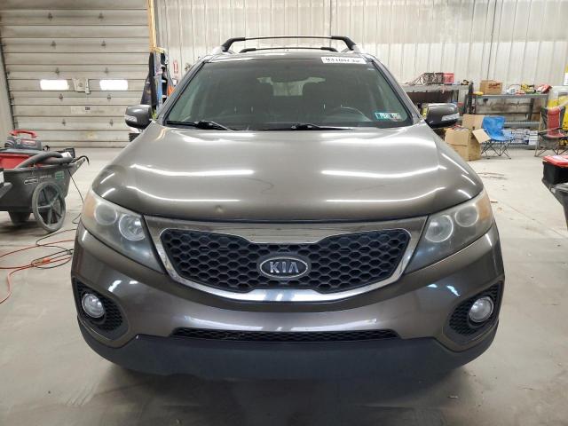 Photo 5 from auction – 2013 KIA SORENTO EX with VIN 5XYKUDA29DG391069