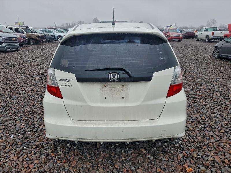 Photo 6 from auction – 2013 HONDA FIT SPORT with VIN JHMGE8H52DC002690