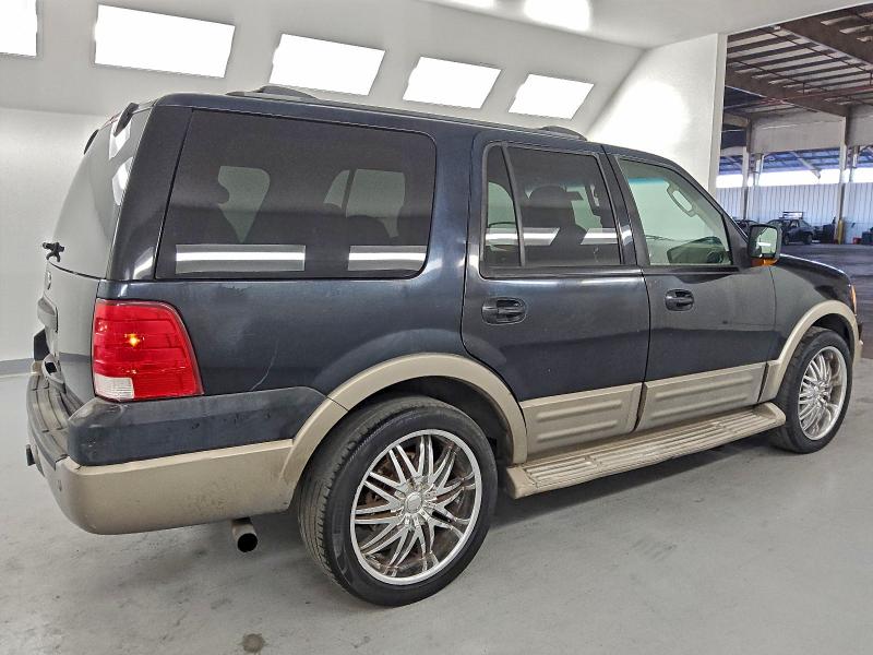 Photo 3 from auction – 2004 FORD EXPEDITION with VIN 1FMPU17L84LA87056