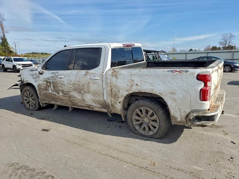 Photo 2 from auction – 2021 CHEVROLET SILVERADO with VIN 3GCUYEET4MG296703