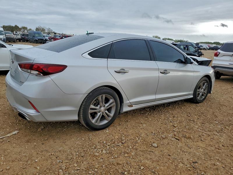 Photo 3 from auction – 2018 HYUNDAI SONATA SPO with VIN 5NPE34AF6JH667635