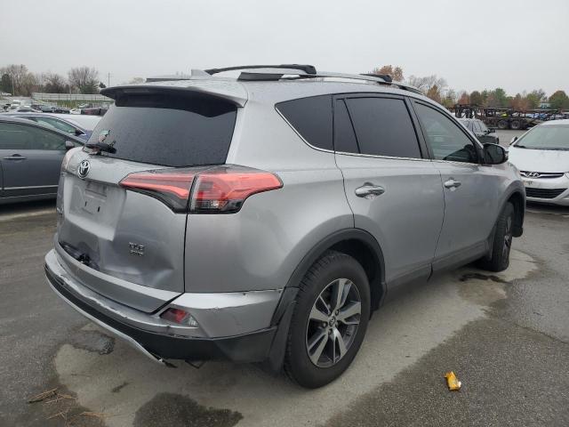 Zdjęcie 3 z aukcji – 2017 TOYOTA RAV4 XLE z VIN 2T3RFREV3HW651306