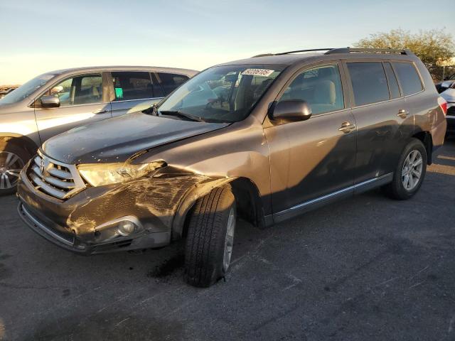 TOYOTA HIGHLANDER 2011 with VIN 5TDZK3EH3BS040400 - Photo from auction