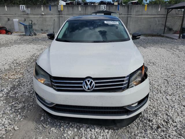 Photo 5 from auction – 2015 VOLKSWAGEN PASSAT SE with VIN 1VWBS7A33FC042624
