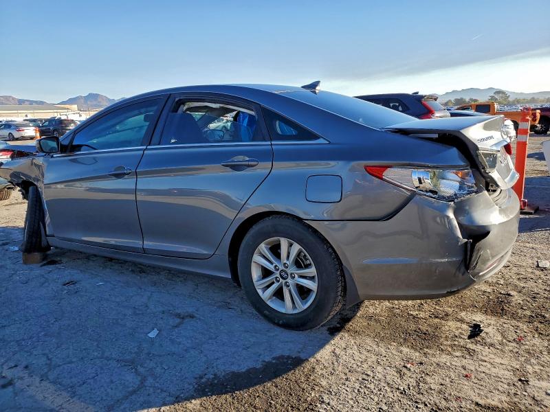 Photo 2 from auction – 2013 HYUNDAI SONATA GLS with VIN 5NPEB4AC6DH689809