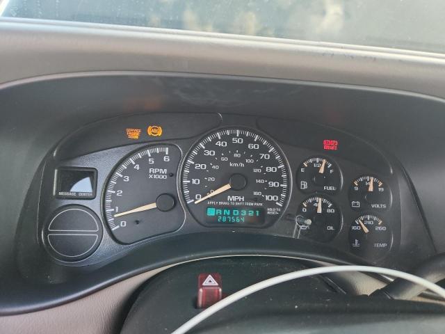 Photo 9 from auction – 2002 CHEVROLET SUBURBAN K with VIN 3GNFK16Z32G350096