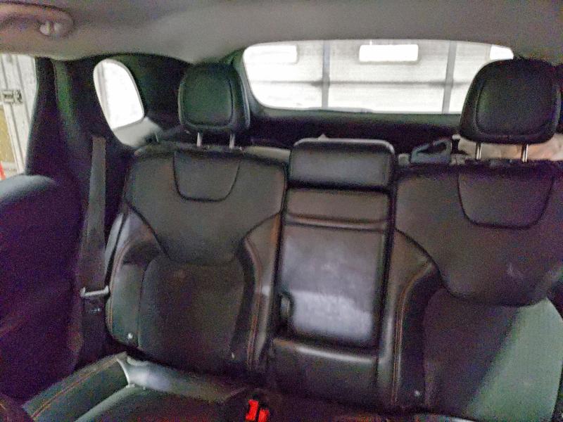 Photo 10 from auction – 2019 JEEP CHEROKEE T with VIN 1C4PJMBX0KD137142