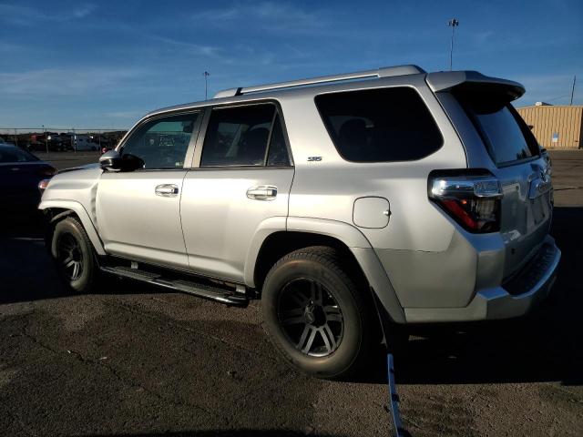 Photo 2 from auction – 2015 TOYOTA 4RUNNER SR with VIN JTEZU5JR2F5093679