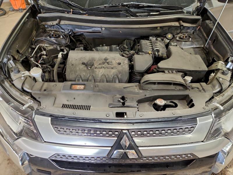 Photo 12 from auction – 2020 MITSUBISHI OUTLANDER with VIN JA4AD2A33LZ039317