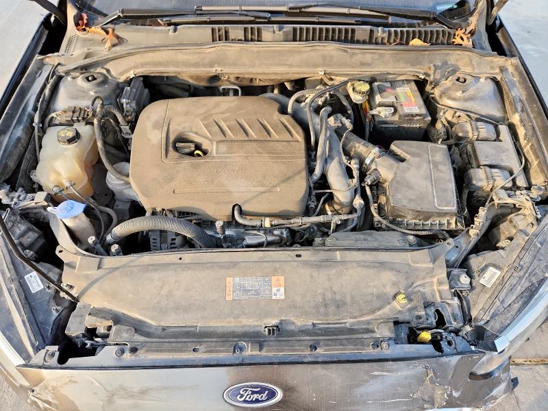 Photo 11 from auction – 2016 FORD FUSION SE with VIN 3FA6P0HD6GR222748