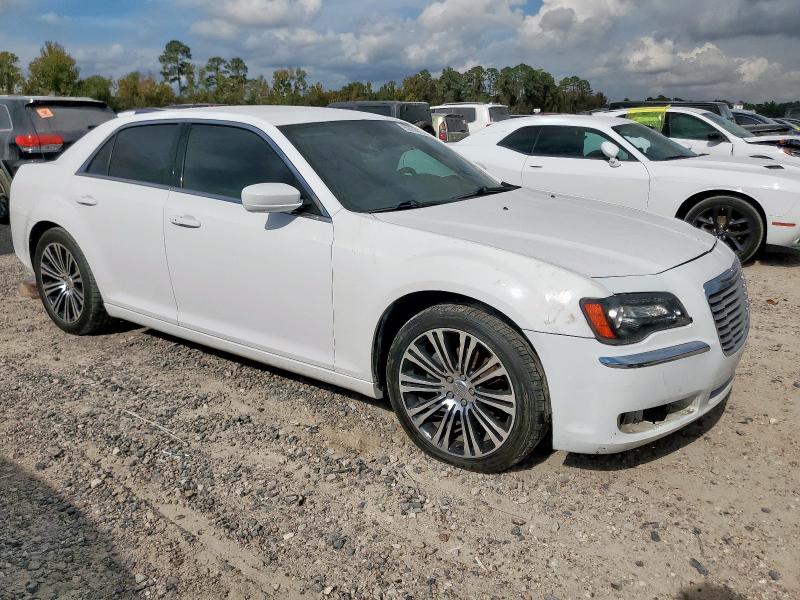 Photo 4 from auction – 2014 CHRYSLER 300 S with VIN 2C3CCABG6EH181245