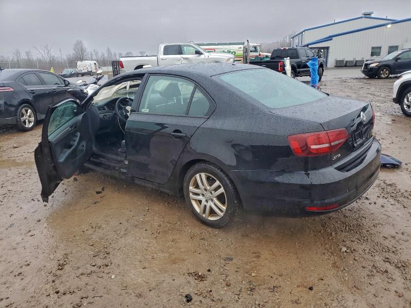 Photo 2 from auction – 2018 VOLKSWAGEN JETTA with VIN 3VW2B7AJ4JM212365