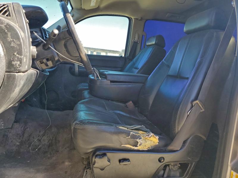 Photo 7 from auction – 2008 GMC SIERRA C15 with VIN 3GTEC13J88G223059