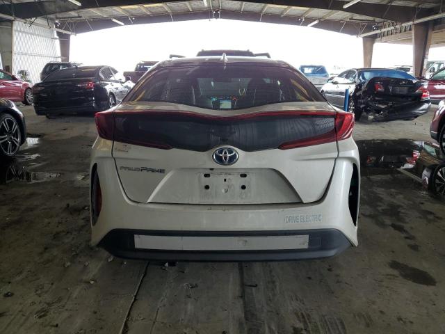 Photo 6 from auction – 2017 TOYOTA PRIUS PRIM with VIN JTDKARFPXH3019759