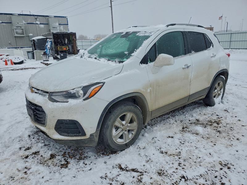 CHEVROLET TRAX 2018 with VIN KL7CJPSB0JB673021 - Photo from auction